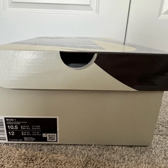 Nike Men’s Devin Booker signature shoe Book 1 Sneakers with Orange Logo - Picture 8 of 8